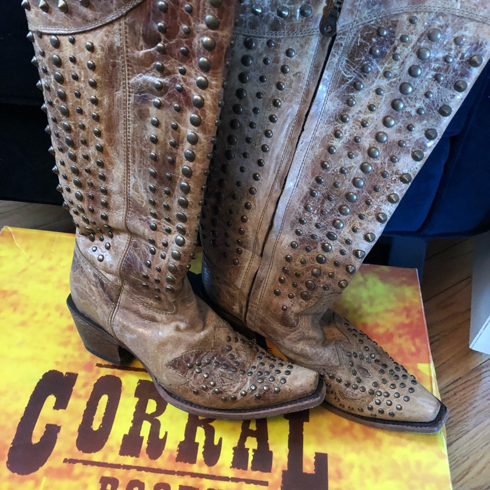 Corral Women’s Studded Boots